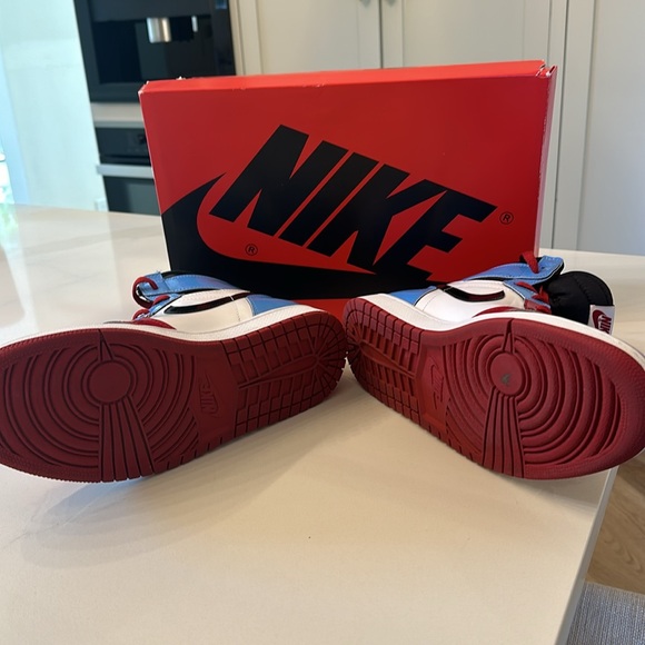 Men’s size 10 AJ1 Retro High OG FEARLESS - Picture 6 of 6